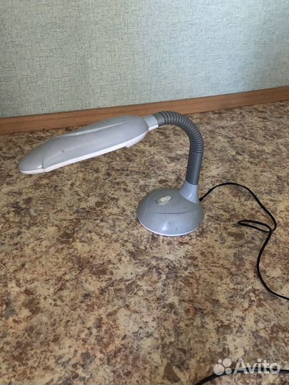 Лампа настольная