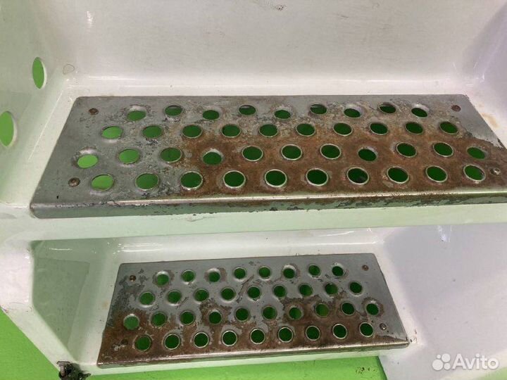 Подножка mercedes-benz actros MP II