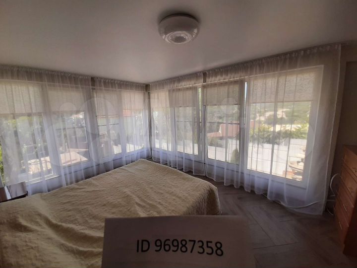 Дом 60 м² на участке 6 сот.