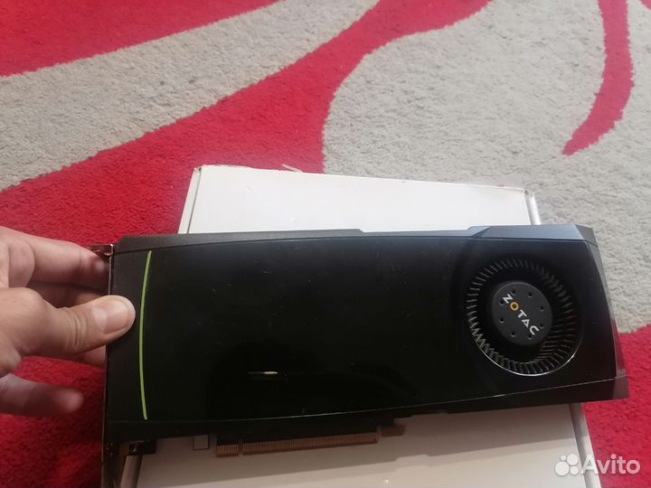 Видеокарта GTX 580 Zotac