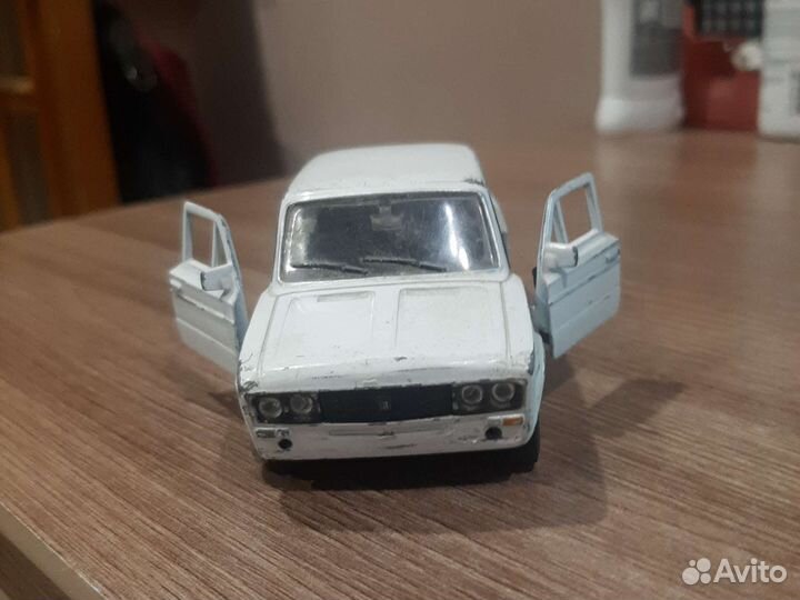 Коллекционная машинка