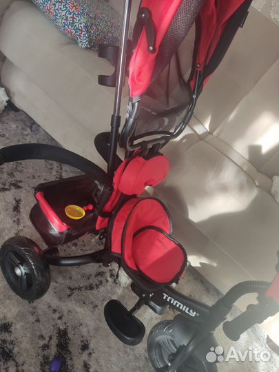 Трехколесный велосипед с ручкой