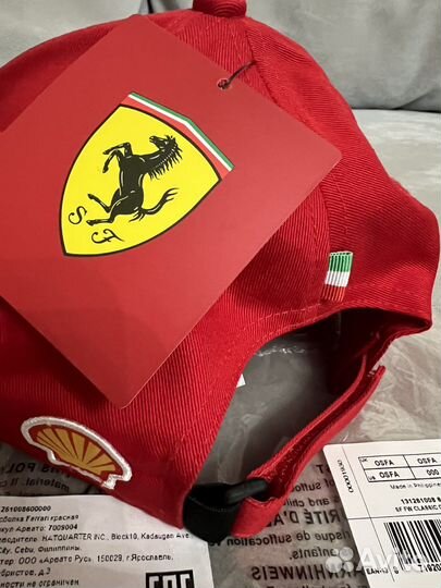 Классическая бейсболка Scuderia Ferrari