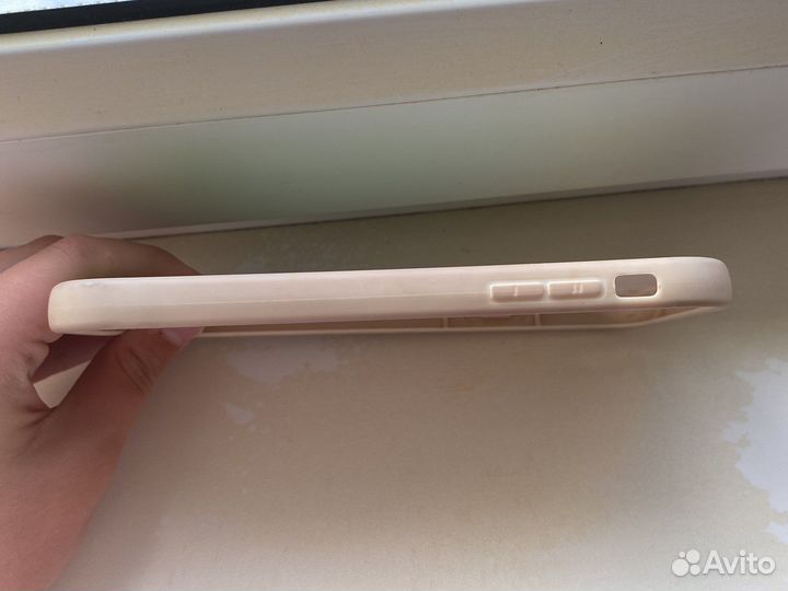 Чехол на iPhone 11