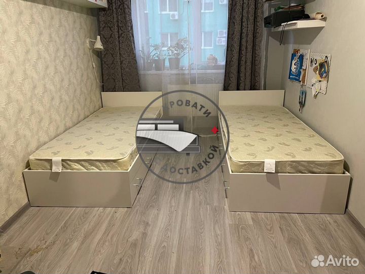 Кровать с ящиками