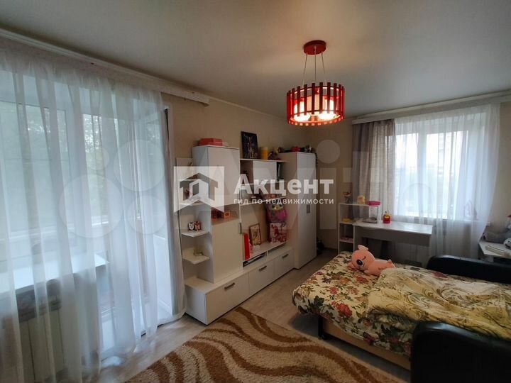 1-к. квартира, 30 м², 4/5 эт.