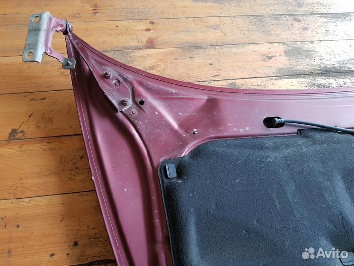 Капот Volvo C30 (2007)