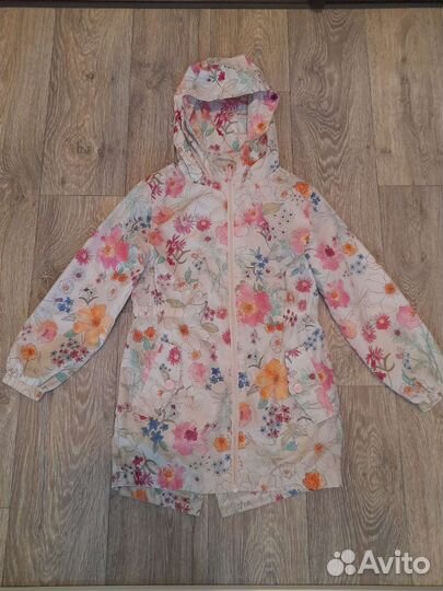 Продаю б/у пакет вещей на девочку фирмы 