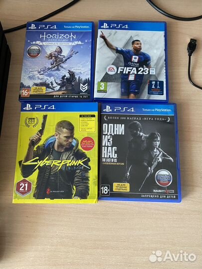 Продам Ps 4 pro (1Тб) в хорошем состоянии