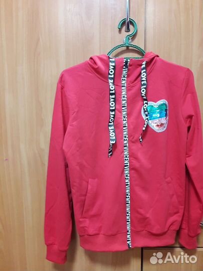 Спортивная кофта для девочки