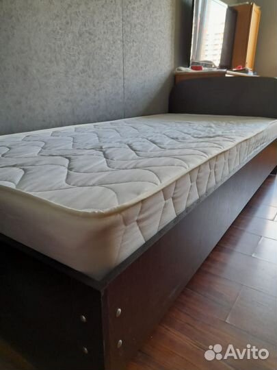 Односпальная кровать Рио с матрасом