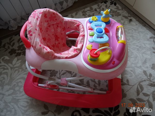Ходунки каталка для детей с игровой панелью