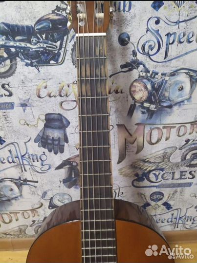 Классическая гитара yamaha c40