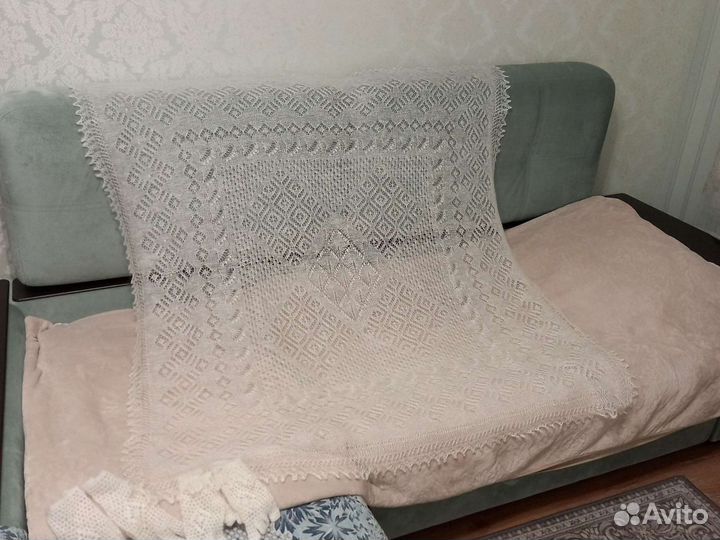 Оренбургский пуховый платок