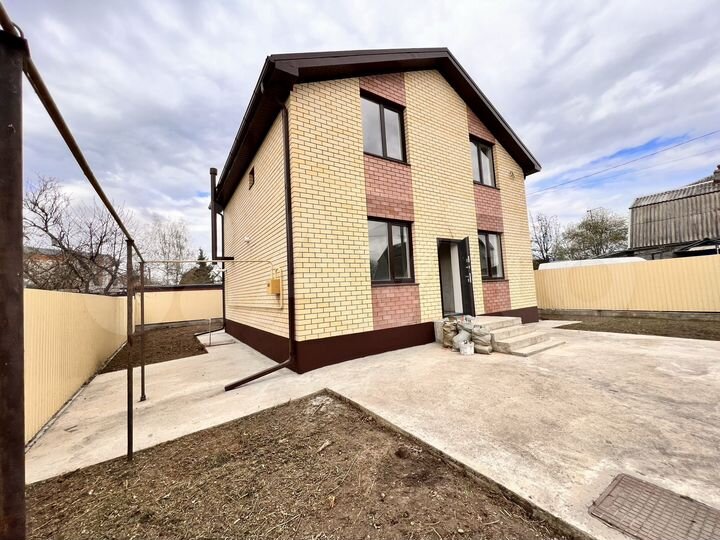 Дом 128 м² на участке 4 сот.