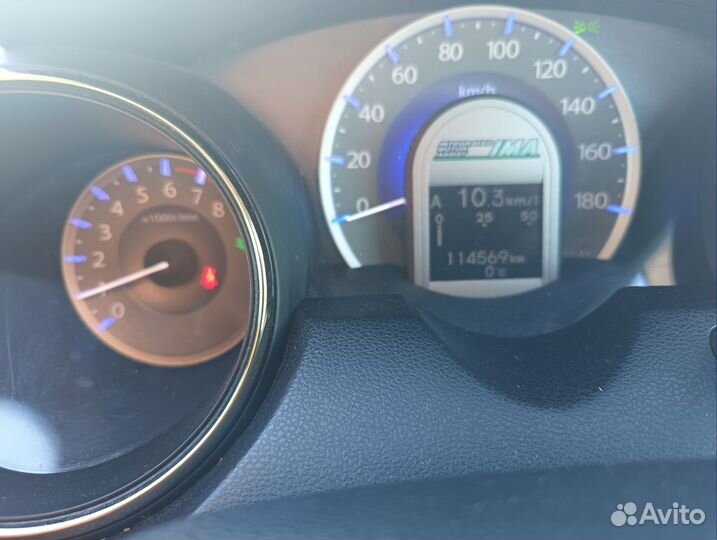 Honda Fit Shuttle 1.3 CVT, 2011, 116 000 км
