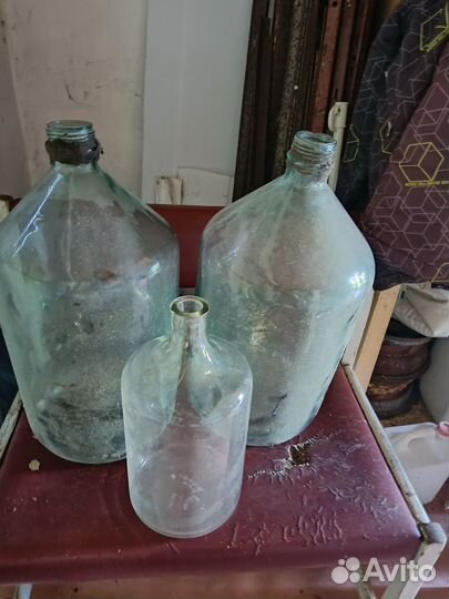 Бутыли стеклянные 3 штуки