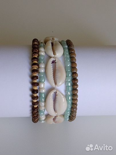 Бусы и браслеты