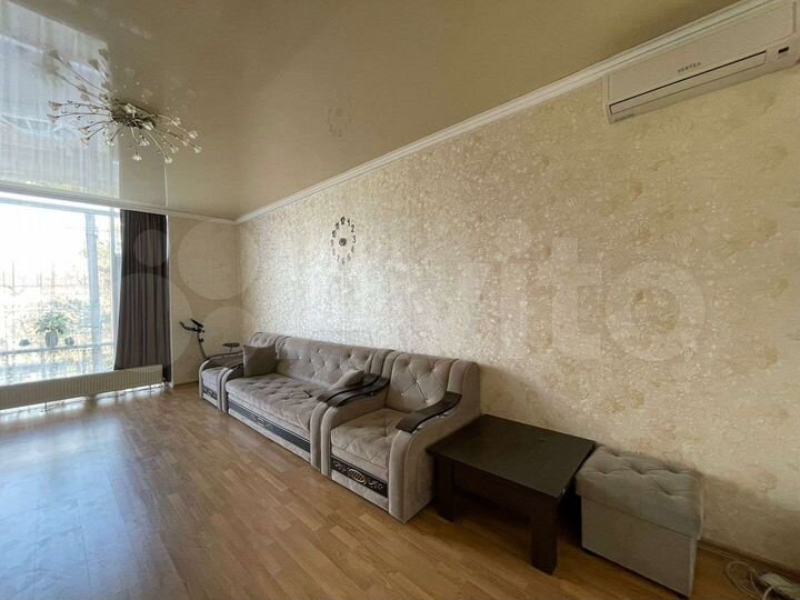 3-к. квартира, 90 м², 2/5 эт.