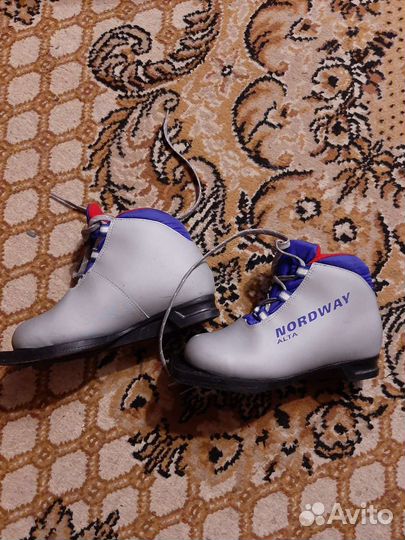 Лыжный комплект детский