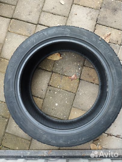 Tigar Winter 235/45 R18 98V