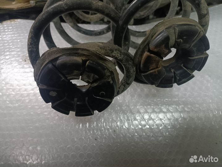 Задние пружины Nissan Tiida C11