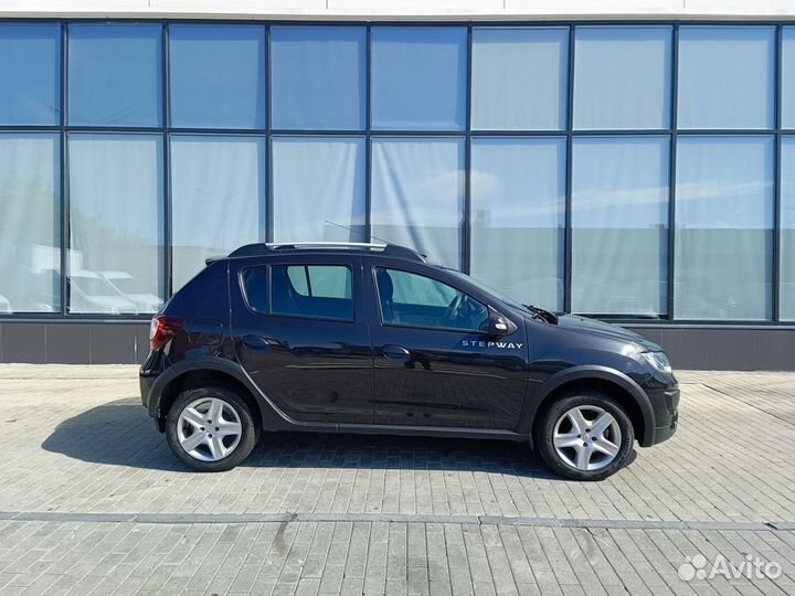 Renault Sandero Stepway 1.6 МТ, 2017, 88 604 км