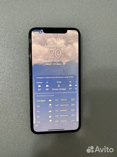 Телефон iPhone xs max