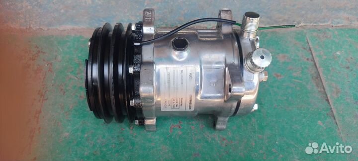 Компрессор для автокондиционера 5H14 24V A2 V-T-OR