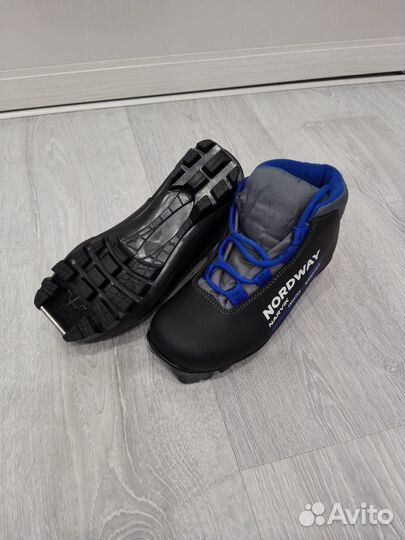 Ботинки лыжные детские 32