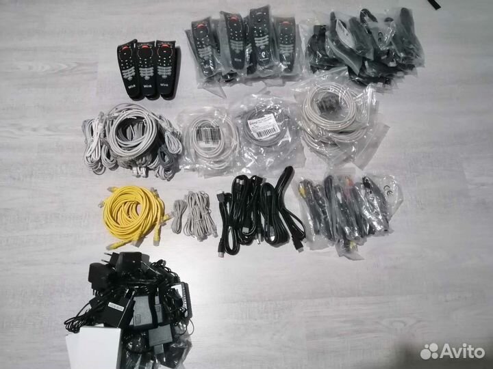 Кабель hdmi,пульты и прочее