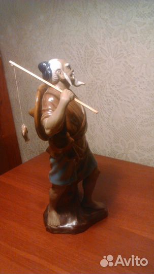 Статуэтка китайская Рыбак