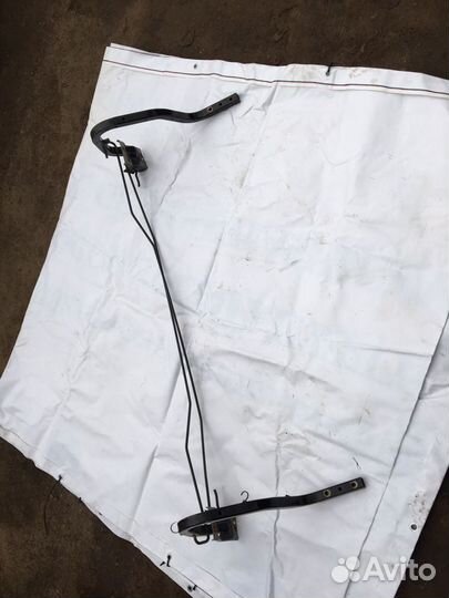 Петли крышки багажника Nissan Maxima A 33