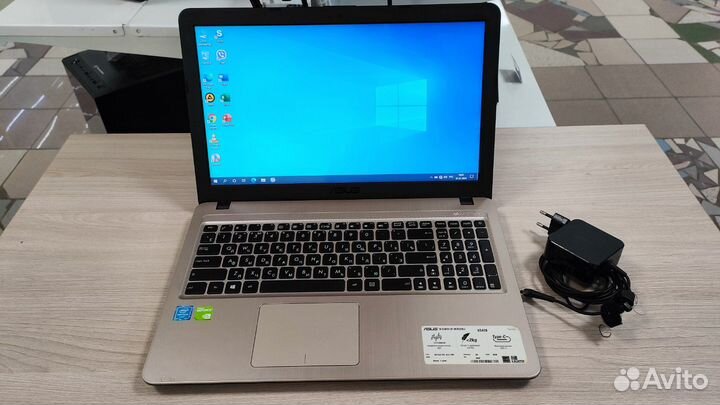 Ноутбук Asus X540S n3700/4гб/810M/500gb акб,зу
