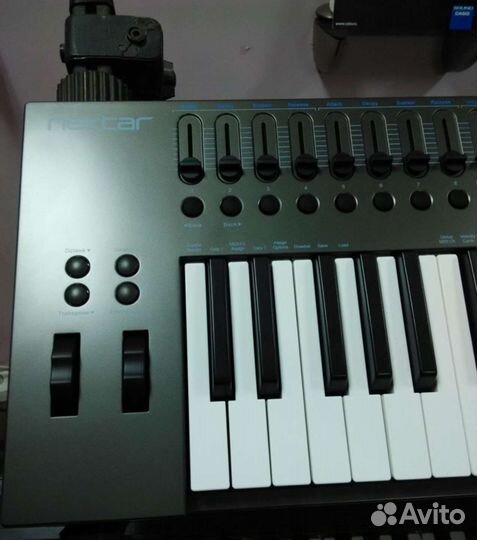 Midi клавиатура impact lx49+