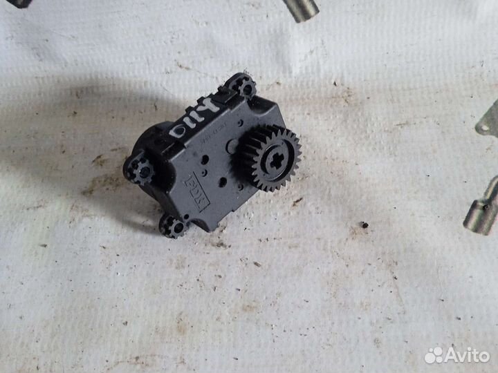 Сервопривод заслонки печки Opel Astra h