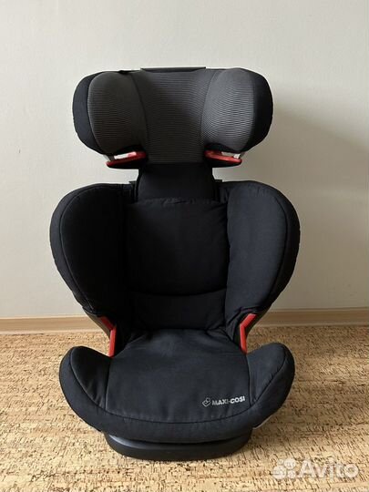 Автокресло maxi cosi rodifix