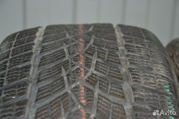 Goodyear UltraGrip Performance SUV Gen-1 215/55 R18 99V