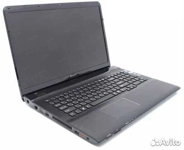 Ноутбук Sony vaio SVE1711T1RB