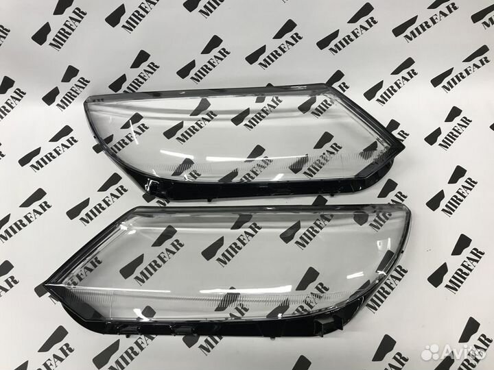 Левое стекло фары Volkswagen Tiguan 1 2011-2017