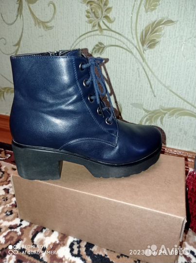 Ботинки женские 36 размер