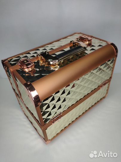 Бьюти кейс золотой ромб