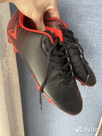 Футбольные бутсы 37 размер