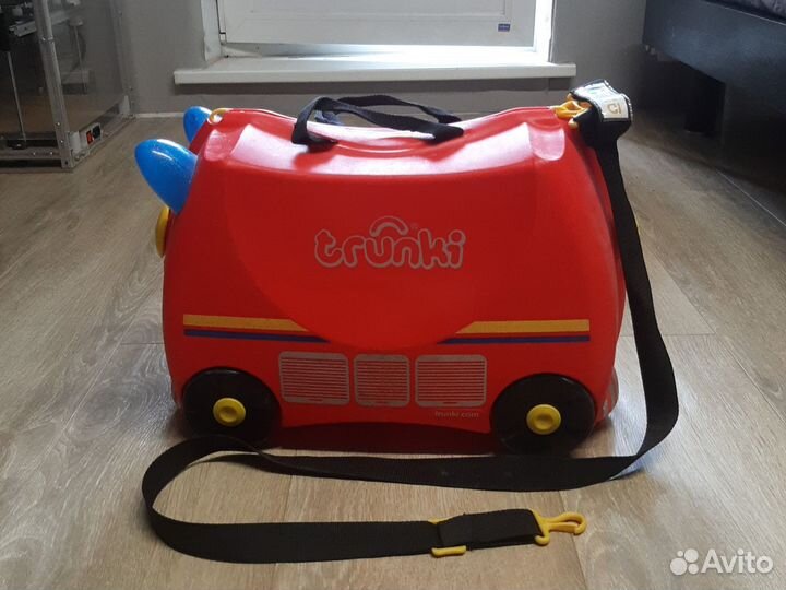 Детский чемодан trunki