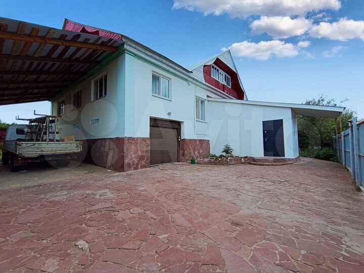 Дом 170 м² на участке 7 сот.