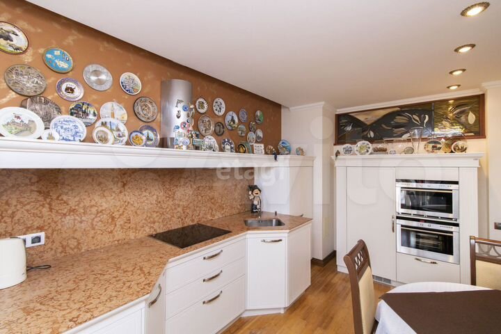 3-к. квартира, 105 м², 11/14 эт.