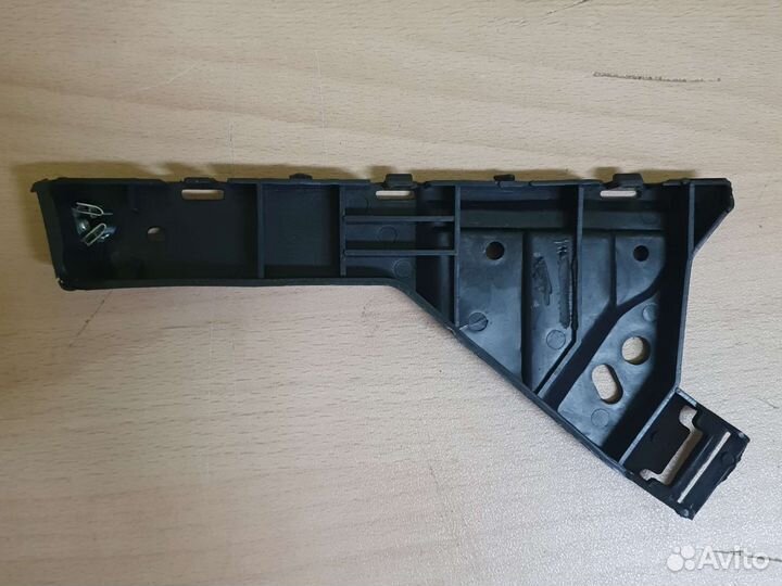 Крепление для переднего бампера