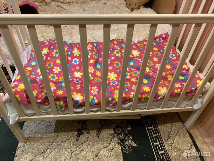 Детская кроватка