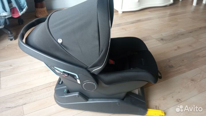 Детское кресло Peg Perego Primo Viaggio SL с базой