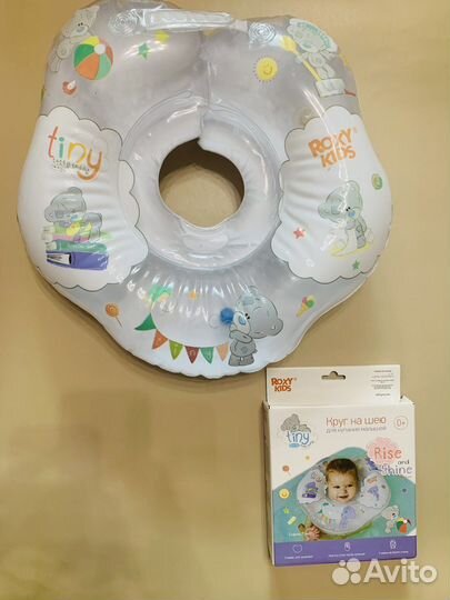 Круг на шею для купания с погремушкой внутри